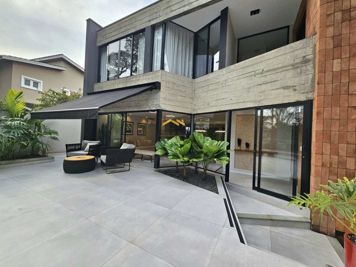 Casa à venda em São Paulo, Brooklin Paulista, com 3 quartos, 384m²